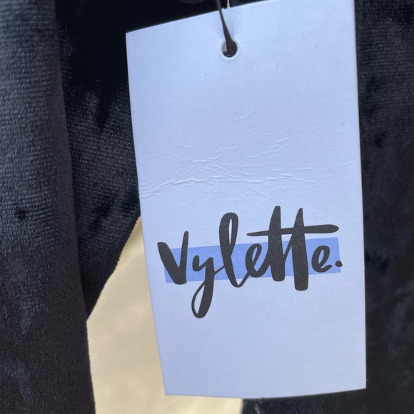 Vylette Black Dress - Picture 6 of 8